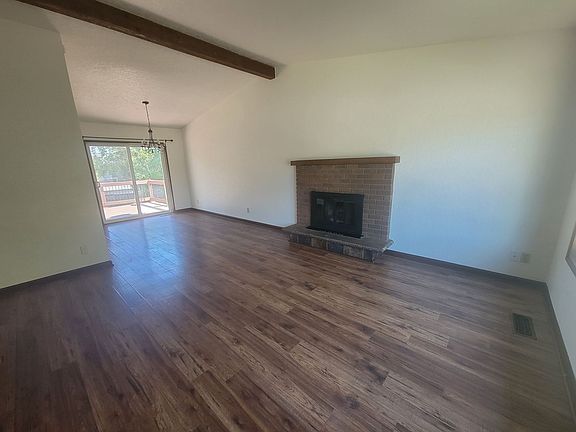 4th image of 8120 W Hood Ave