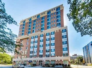 15 Maplewood Ave #208, Toronto, ON M6C 4B4
