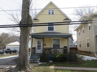 30 Harvey Ave, Lockport, NY 14094