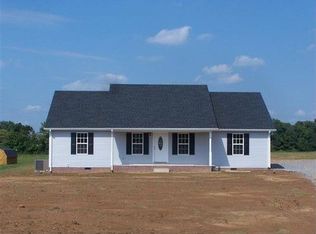 4594 Kinneys School Rd, Cedar Hill, TN 37032