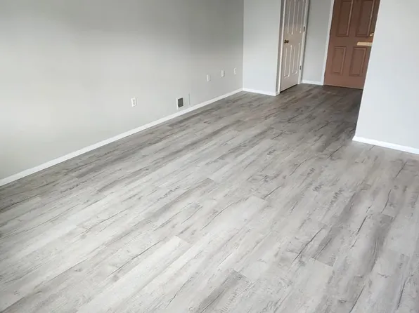 333 Manown St APT 104, Monessen, PA 15062