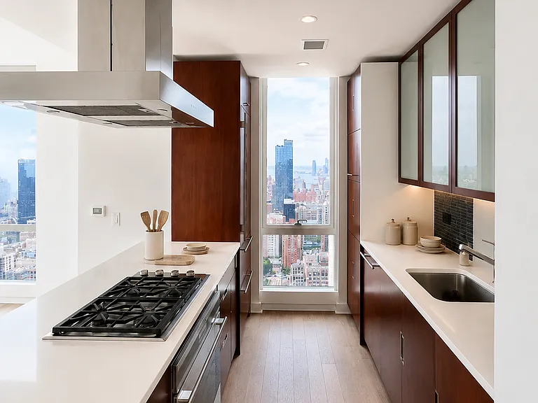 460 W 42nd St #59C — Photo 2