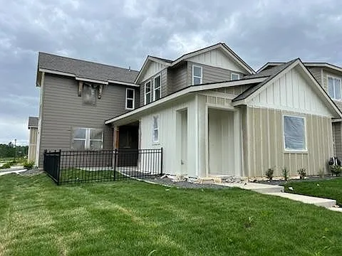 516 University Park Way Photo 1