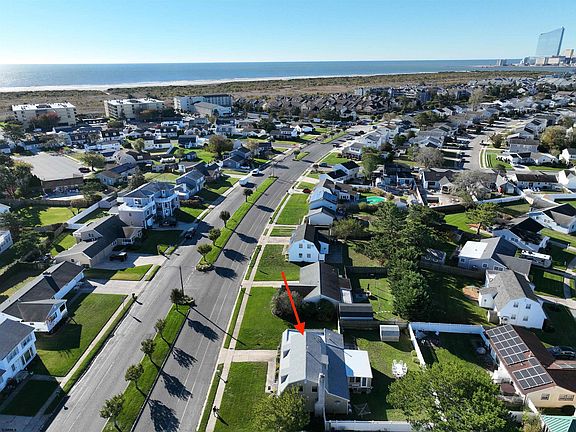 3rd image of 4503 Harbor Beach Blvd