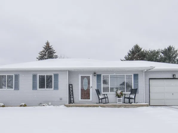 102 Pillsbury Ave, Coldwater, MI 49036