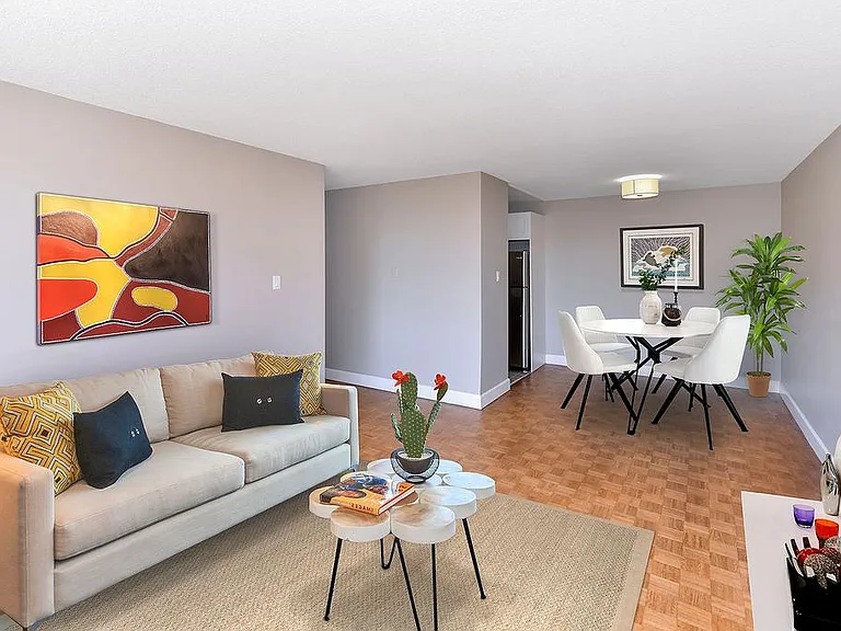350 Douglas St — Photo 43