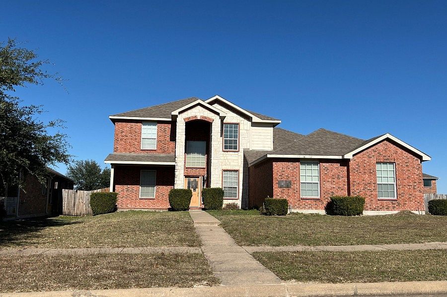 1st image of 1711 Summerwood Ln