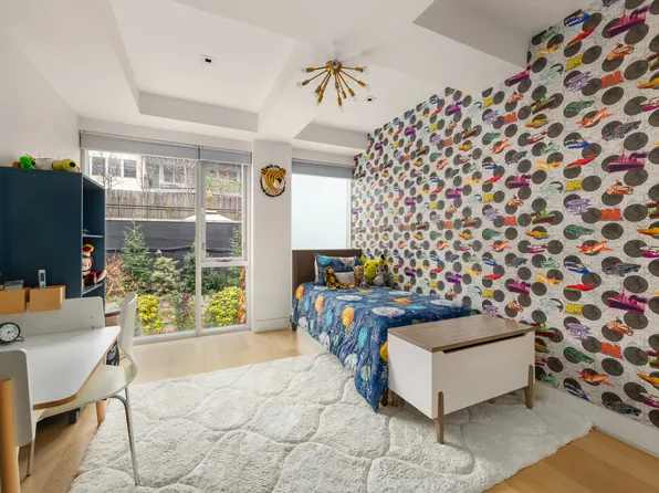 277 1st Street image 7 of 13