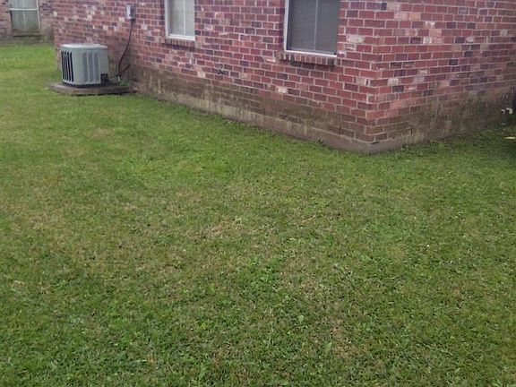 2nd image of 23919 Jackson St