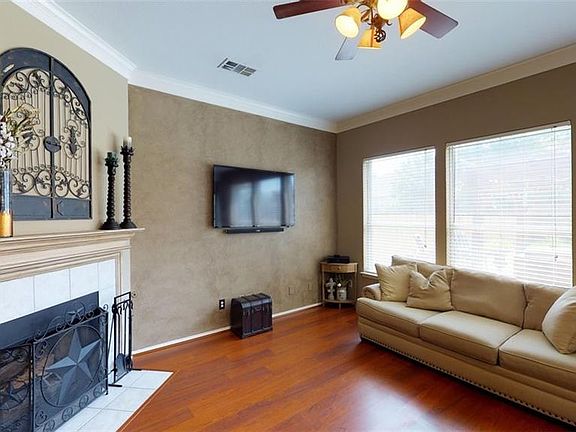 5th image of 102 Settlers Glen Trl