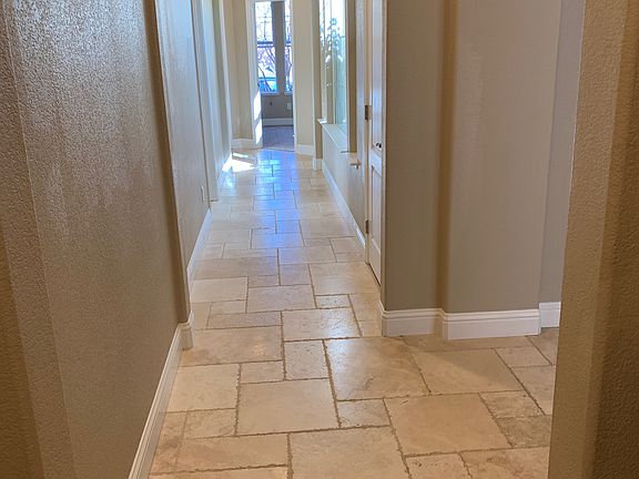 3rd image of 795 Morningside Dr