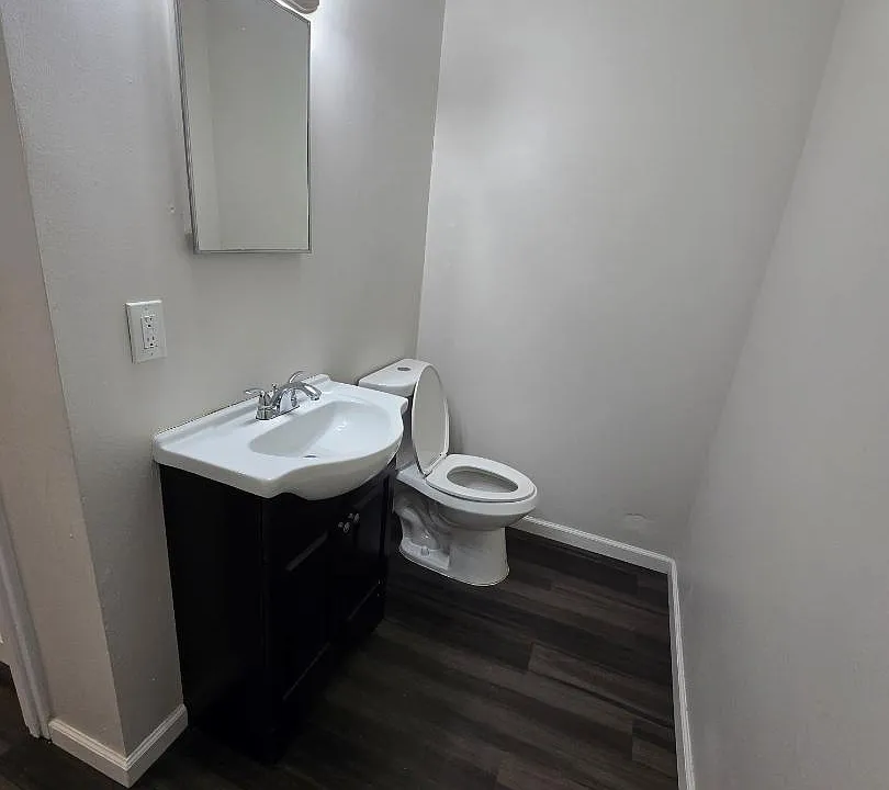 Unit Photo