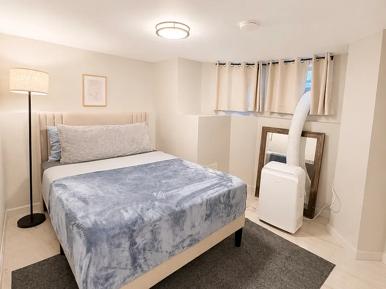 31 Irving St #1 — Photo 11