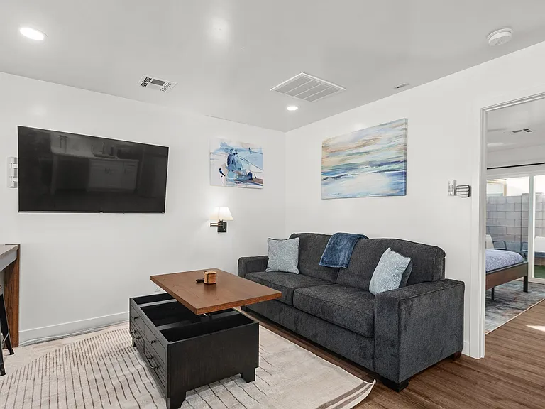 1242 E Pierce St #3 — Photo 12
