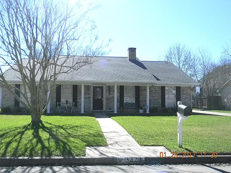 1st image of 3223 Greenridge Dr