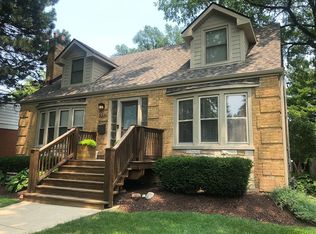 3221 Grand Blvd, Brookfield, IL 60513