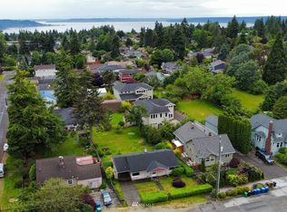 3711 SW 100th St, Seattle, WA 98146