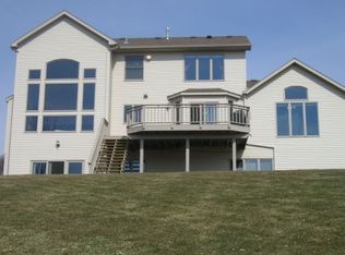 5072 Nicklaus Dr NW, Rochester, MN 55901