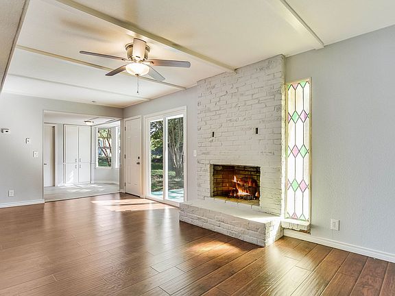 3rd image of 2106 Seven Pines St