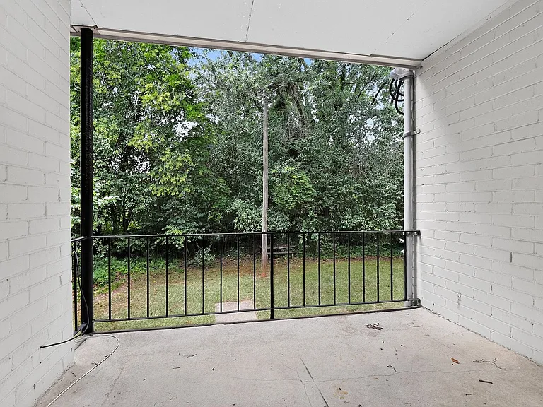 1617A Fulton Ave — Photo 13