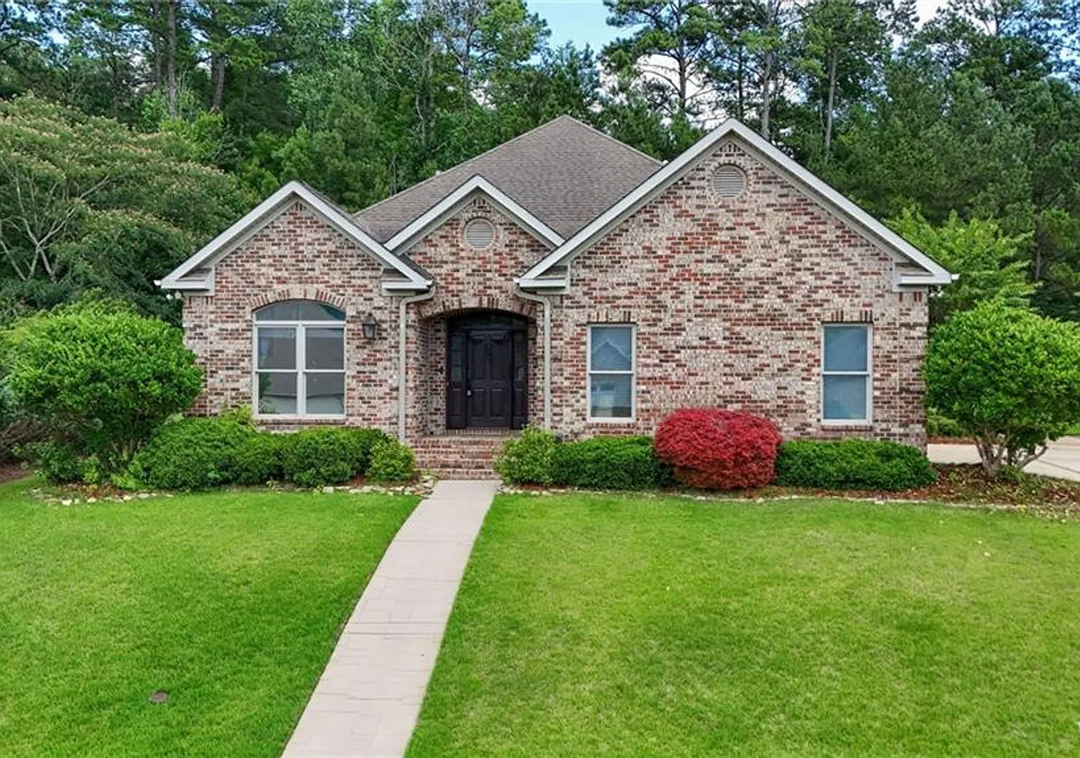 30 Signal Hill Circle - Available Now! — Photo 1