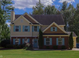 932 Vinings Dr, Winder, GA 30680