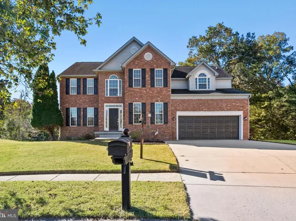 8201 Bishopsgate Ln, White Plains, MD 20695