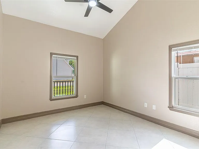 148 Madalyn Ct — Photo 7