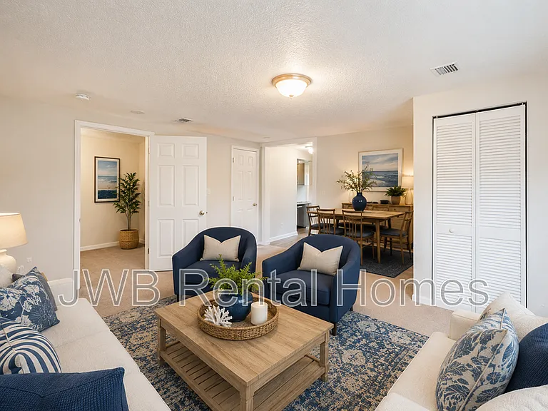 3933 Boulevard #2 — Photo 10