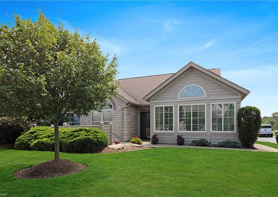 1st image of 2840 Canterbury Cir #14-D