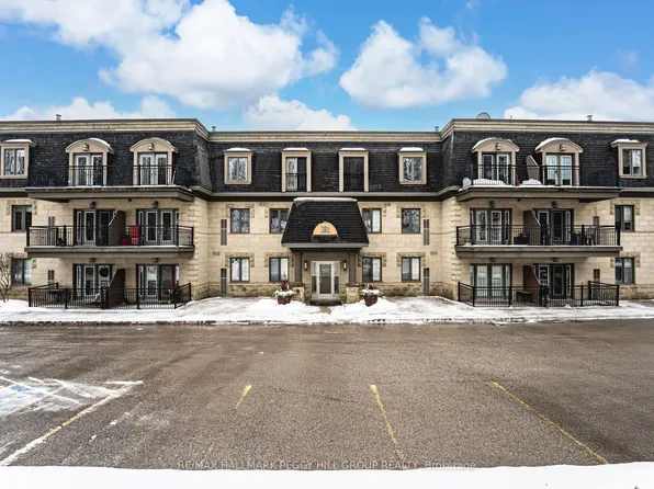 200 Collier St #104, Barrie, ON L4M 1H7