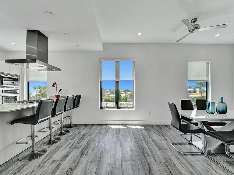 340 Balboa St — Photo 40