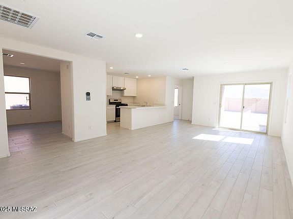 3rd image of 4723 S Verdin Valley Dr