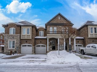 217 Bennett St, Newmarket, ON L3X0M1