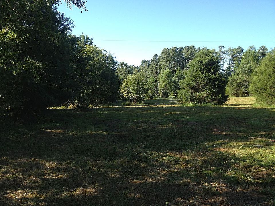 2nd image of 324 Stewart Rd