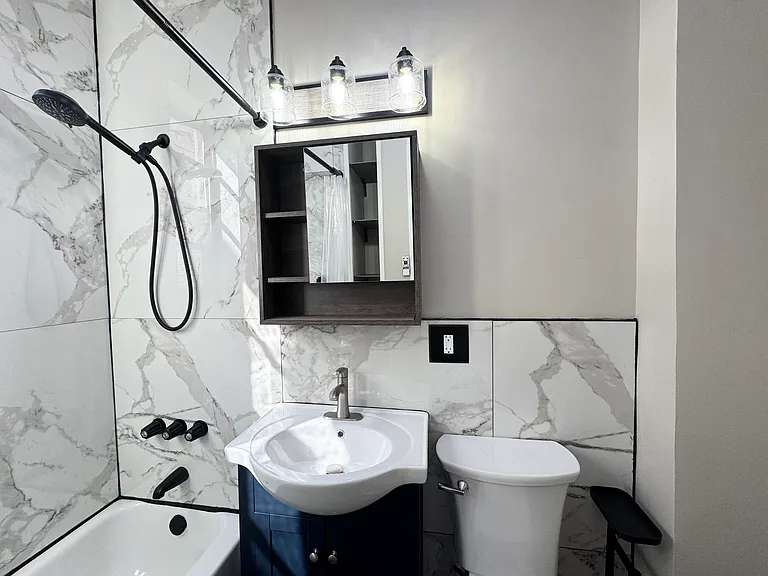 452 Avenue E #5 — Photo 13