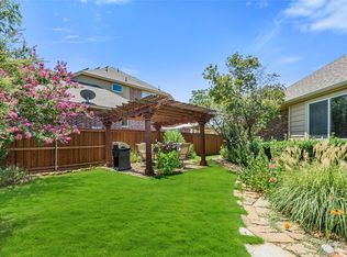 8320 Yukon Ln, Aubrey, TX 76227