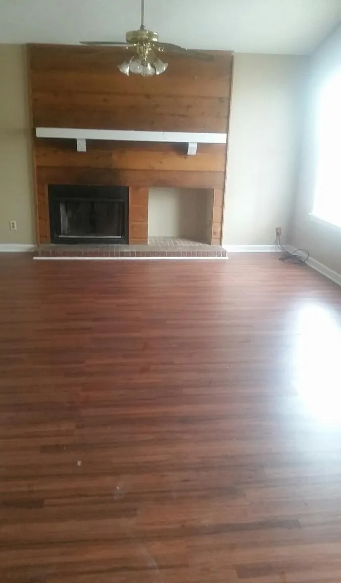 3 bed, 1046 sqft, $1,000 — Photo 4