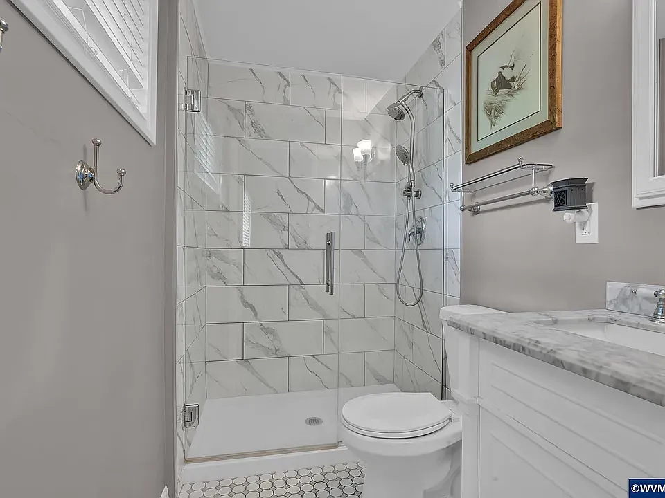 5 bed, 2594 sqft, $1,500 — Photo 3