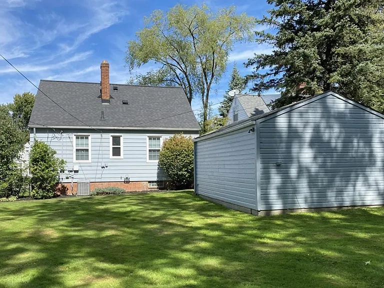 5680 Shawnee Dr — Photo 18