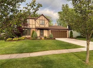 3715 Breckenridge Rd, Hamburg, NY 14075