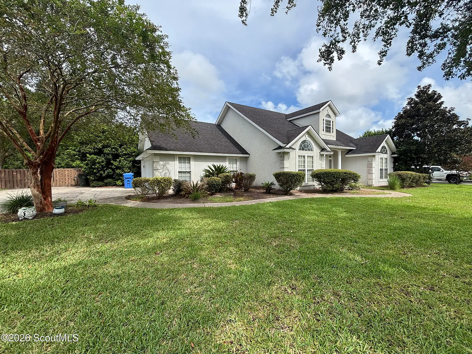 4 bed, 2.0 bath, 2045 sqft, $2,970 — Photo 3