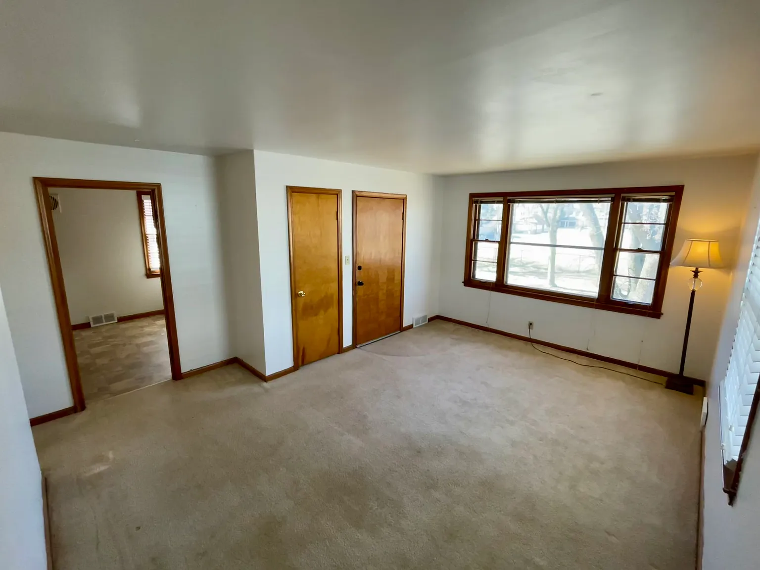 3228 N Weil St — Photo 3