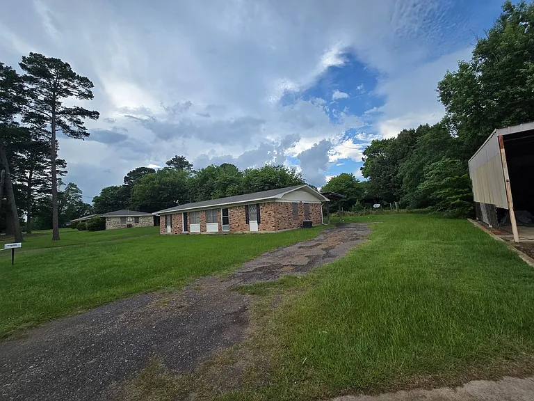 204 County Road 2877 — Photo 16