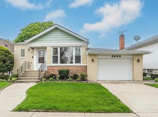 6955 W Berwyn Ave, Chicago, IL 60656