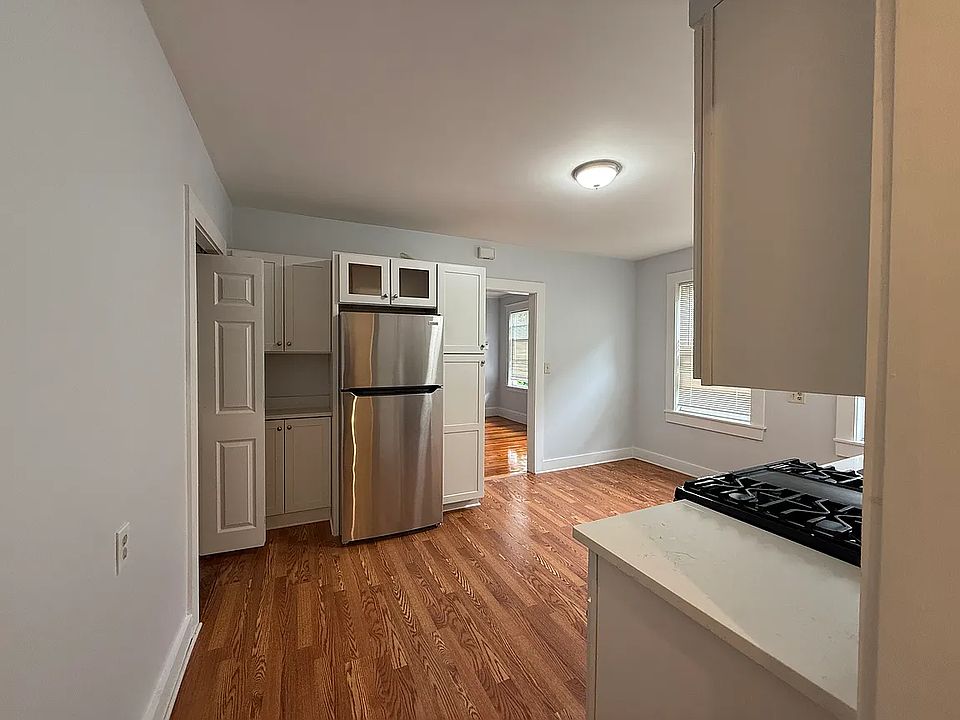 1st image of 423 Furnace Brook Pkwy #2L