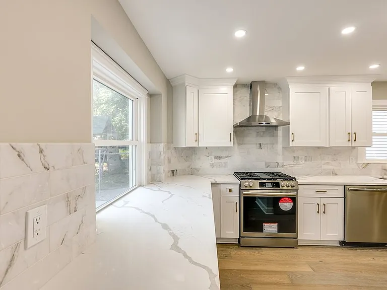 23914 Edgehill Dr — Photo 17