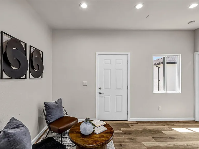 14431 Harvest Ave #A — Photo 3