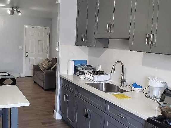 3rd image of 4323 Central Ave