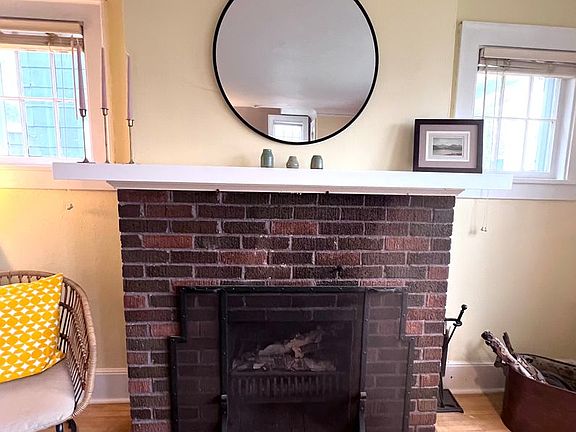 4th image of 505 N 16th Ave E